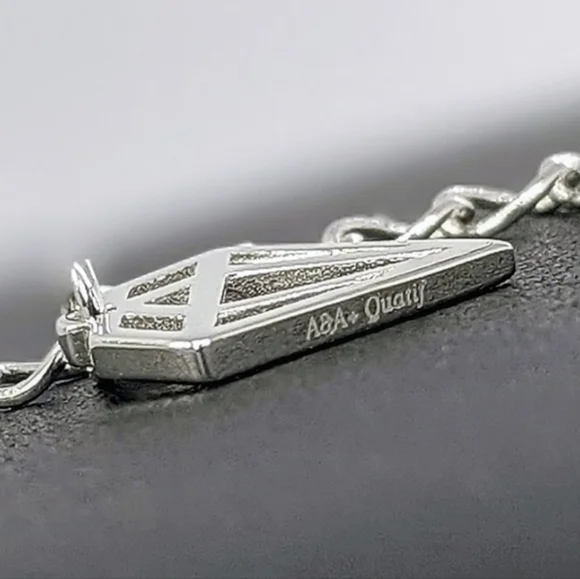 Italian Sterling Silver Reversible Herringbone Necklace with Diamond-Shaped Tag - Picture 6 of 10